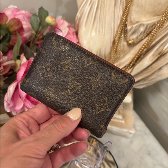 Bundle ~ 2 Louis Vuitton Iconic Monogram Card Cases Single Pocket + Bifold EUC - Picture 9 of 16